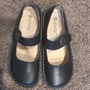 Black Goilio Mary Jane Shoes never worn